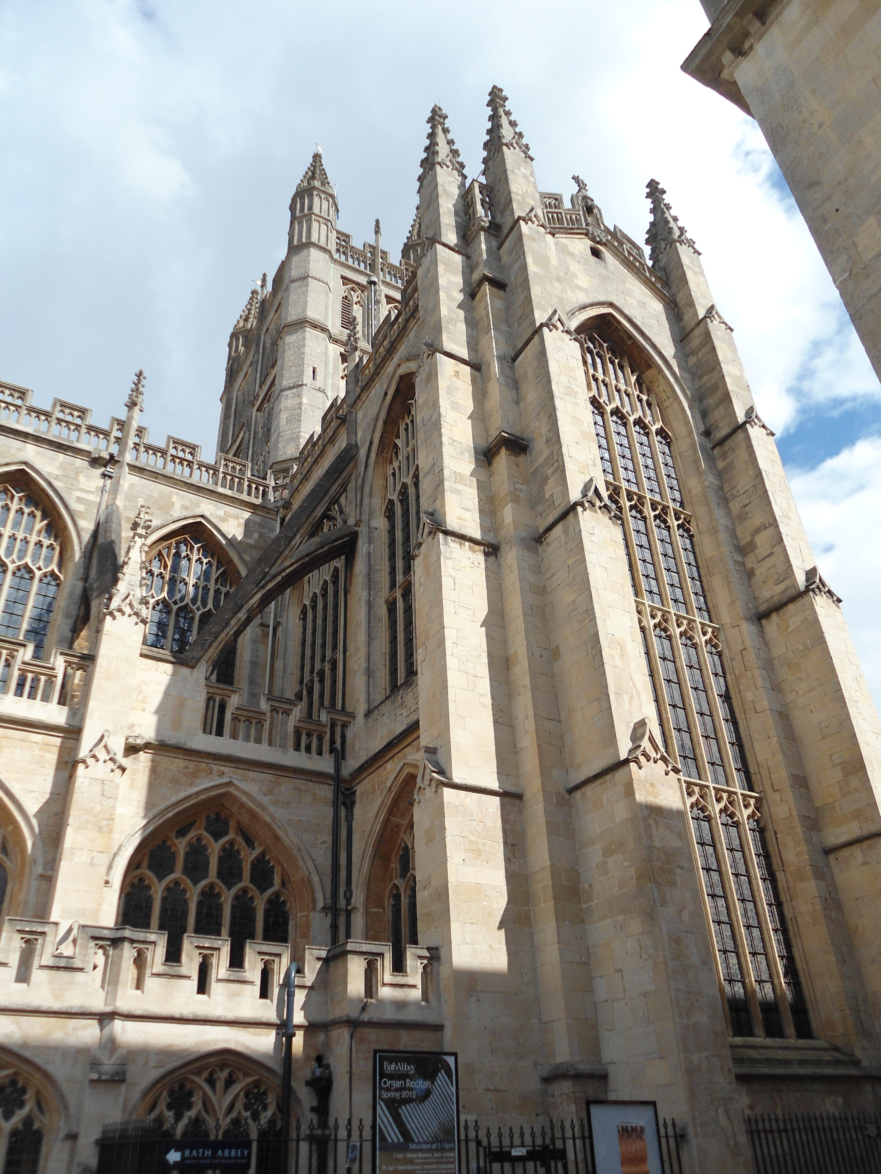 Explore the Roman Baths: A Journey Through History